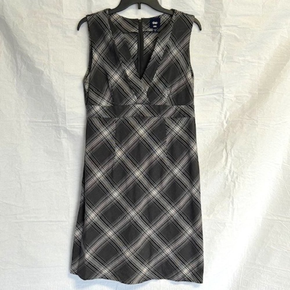 GAP Sleeveless Midi Dress, Gray/Black/White Plaid, Size 10, V-neck, Polyester